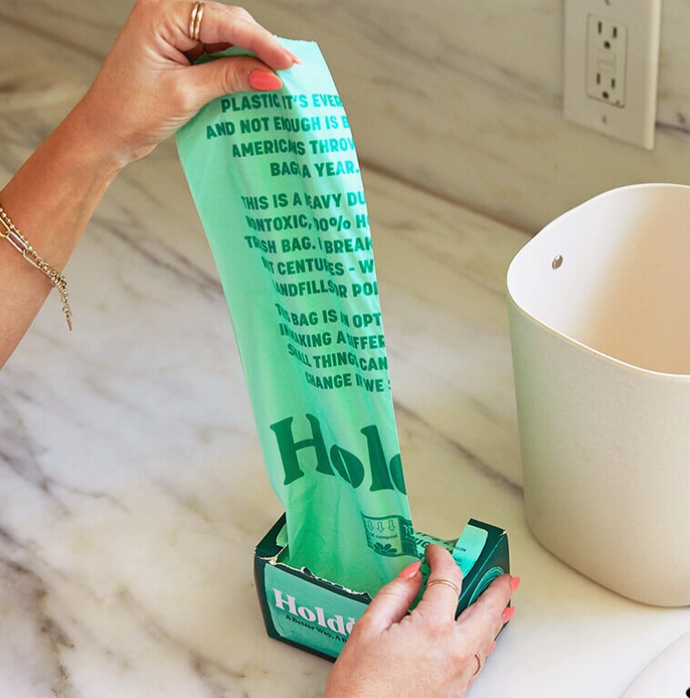 REEL: Compostable 4 GAL Trash Bags